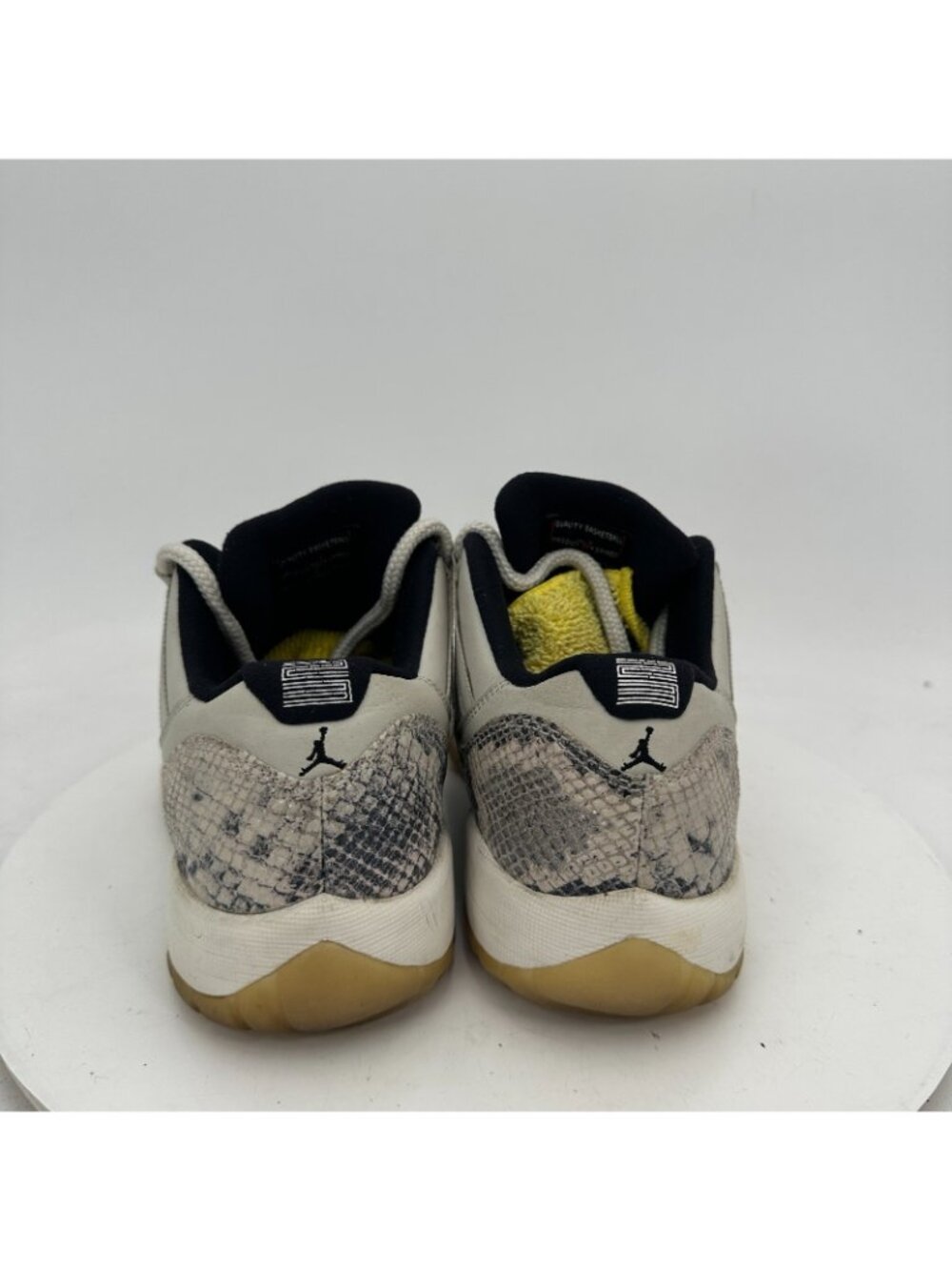 Nike Air Jordan 11 Youth Size 6Y Women 7.5 CD6847 002 Light Bone Snakeskin Shoes - Picture 5 of 10